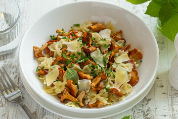 farfalle pasta with chanterelle mushrooms and cheese