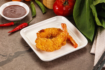 Crispy breaded golden fried prawns
