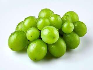 Obraz premium A Cluster of Dewy Green Grapes