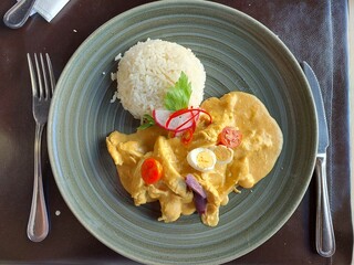 peruvian food chicken chili with rice