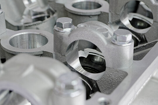Cylinder head of an internal combustion engine with the cover removed