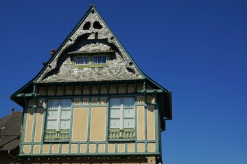 Haut petite maison m&eacute;di&eacute;vale