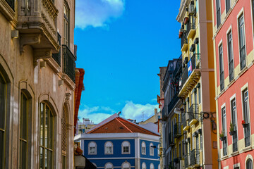 Fototapeta premium Häuserzeile in der Baixa von Lissabon