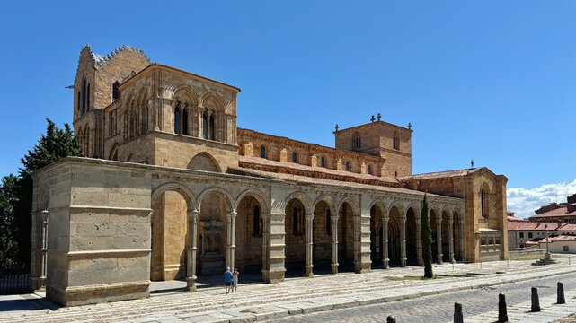 Basilica de San Vincente is one of the best examples of Romanesque architecture in Spain