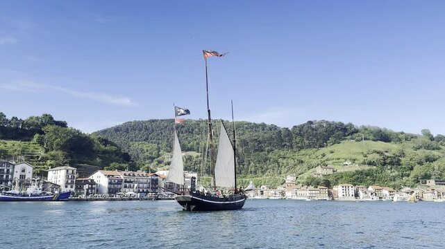 Puerto de Pasajes - Pasaia Portua - Festival Mar&iacute;timo 2024
