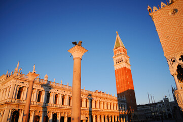 Obraz premium spire of plaza san marco in italy