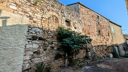 POUZILHAC (Gard)