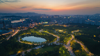 Obraz premium Aerial View of Central Park at Twilight in Incheon