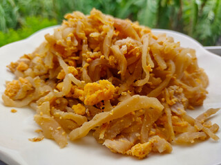 Stir Fried Sweet Preserved Radish with Egg