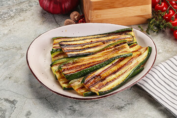 Grilled zucchini with olive oil