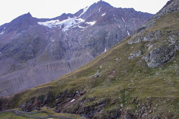 Fototapeta premium Wandern in den österreichischen Alpen