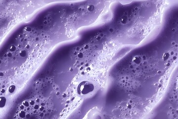 Abstrakte bunte und blaue Schaumblasen auf Wasseroberfl&auml;che