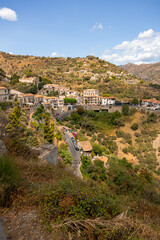 Obraz premium village in the valley