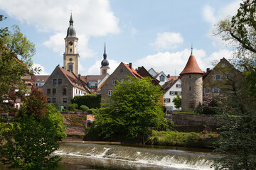 Crailsheim Stadt der Türme: Historische Architektur und Wasseridylle in Baden-Württemberg