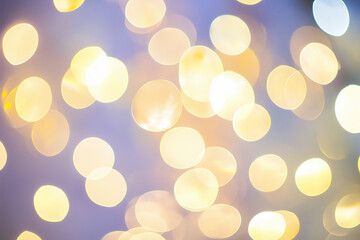 Obraz premium Elegant bokeh abstract background. Delicate blurred wallpaper texture. Template with defocused bokeh lights and copy space for business website design. Banner social media advertising.