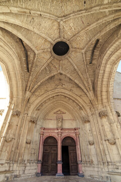 Coll&eacute;giale de Dole