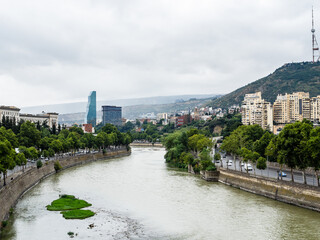 Obraz premium view of center of Tbilisi city with Kura river