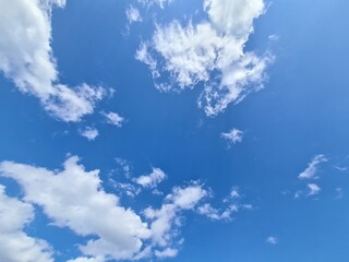 blauer Himmel mit Wolken in Wilhelmsh&ouml;he - Mecklenburg - Vorpommern