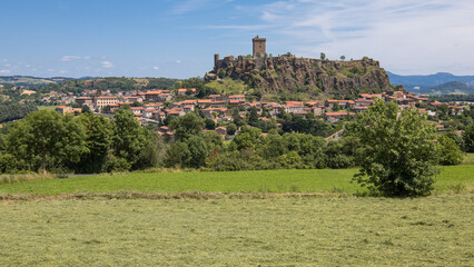 Polignac est une commune française située dans le département de la Haute-Loire en région...