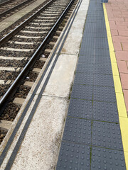 ESTACI&Oacute;N DE TREN V&Iacute;AS DE TREN