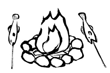 筆タッチの焚火と魚のモノクロ線画イラスト