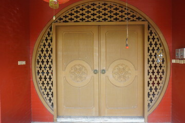 door of the chinese temple 3