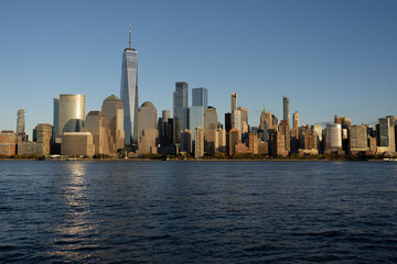 Fototapeta premium Manhattan's skyline, New York, United States. Panorama view of New York city skyline in Midtown Manhattan. USA, NYC, NY, Manhattan. American big city. Lower Manhattan skyline.