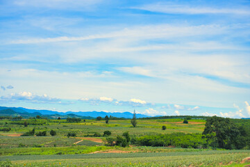 ラチャブリーの雄大な景色　Beautiful Mountain View at Ratchaburi, Thailand