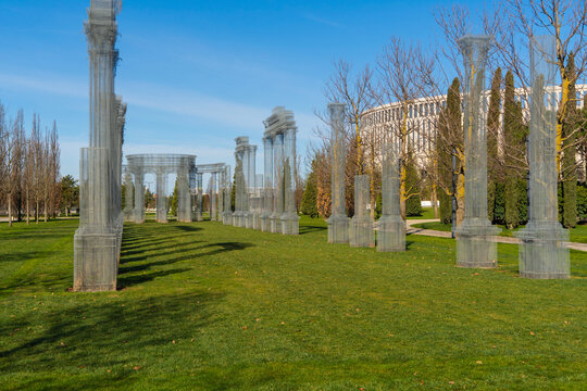 Installation. Art object &ldquo;Abstracta&rdquo; is made of wire mesh. Art object was created according to design of young Italian artist Edoardo Tresoldi. Galitsky Park. Krasnodar, Russia - April 04, 2024
