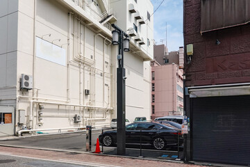 小田原市が小田原城へ向かう商店街に設置したスマートポール（神奈川県小田原市）