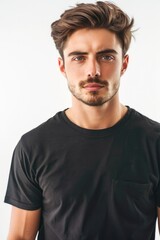 Fototapeta premium A person wearing a beard and a black shirt, available for use in various contexts such as portraits, profiles, or editorial content
