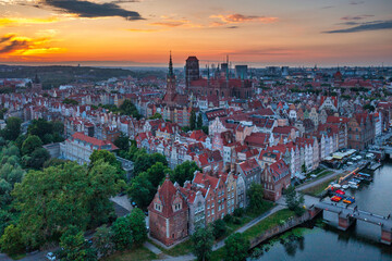 Obraz premium The Main Town of Gdansk at sunset, Poland.