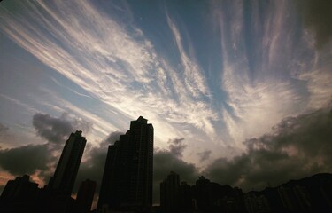 Fototapeta premium sunset over city