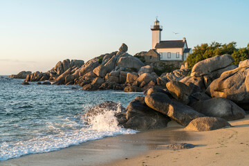 Phare de Pontusval (Bretagne) im Abendlicht