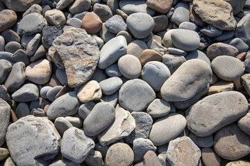 Gravel bed stones
