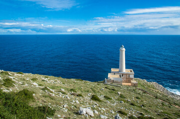Panorama del faro di Punta Palascia, il punto pi&ugrave; a est dell&rsquo;Italia, lungo il Cammino del Salento che da Lecce porta a Santa Maria di Leuca