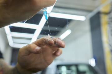 Installing windshield on a car with automotive design
