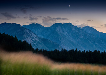 Cascade mountains  evening.