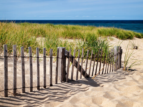 USA, Massachusetts, Cape Cod, Fence at Race Point Beach