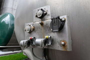 The front part of the truck tank and its end caps.