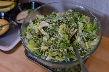 Salad with flavor in a glass bowl.