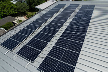 Obraz premium Solar cells on the roof, save the power