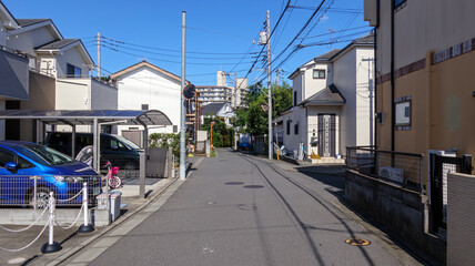 夏の住宅街