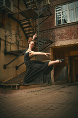 Fototapeta premium inspired young dancer