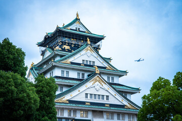 Fototapeta premium Views of Osaka Castle in evening in Japan 