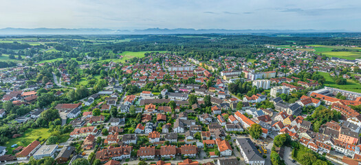 Panoramablick über Grafing bei München zum Alpenrand in Oberbayern