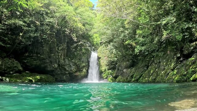 高知県の「にこ淵」