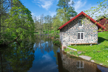 Obraz premium Old house of slag stone.