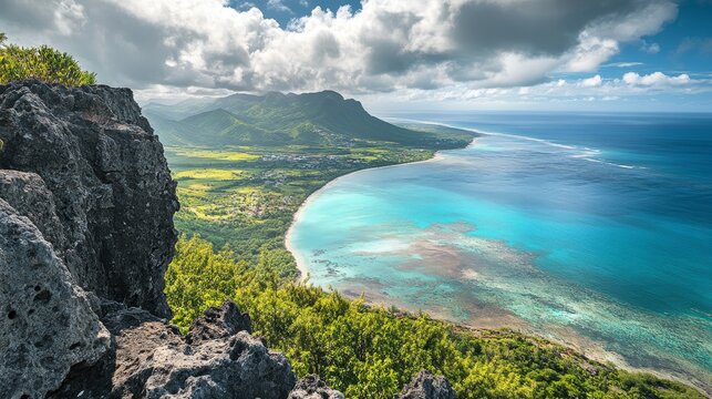 From Maconde viewpoint, on Mauritius island in Africa, you can enjoy breathtaking views of Baie du Cap.