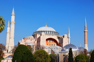 Fototapeta premium The beautiful and famous Mosque Hagia Sophia in Istanbul, Turkey.